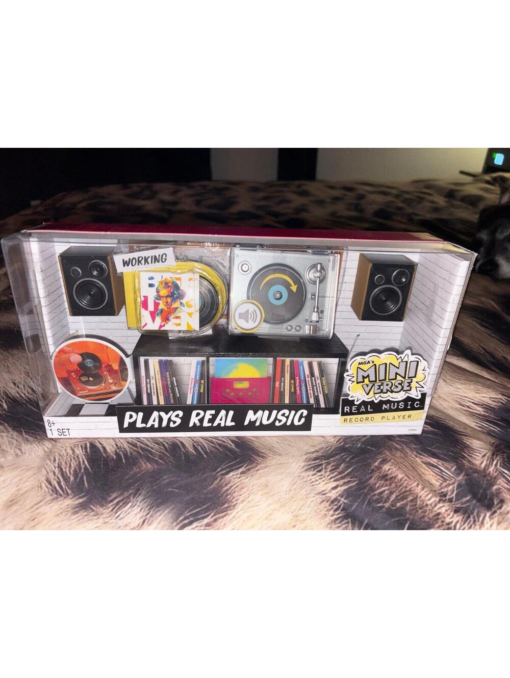 Miniverse Mini Verse Vinyl Record player really plays